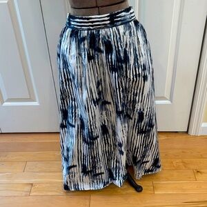 Simply Vera Vera Wang navy and grey elastic waist Maxi Skirt